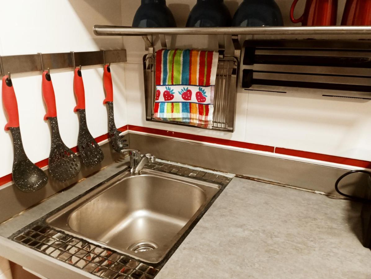 Precioso Apartamento 3 Habitaciones. Con Patio. Camas Luaran gambar